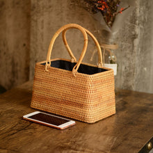 Load image into Gallery viewer, Basket Straw Bag