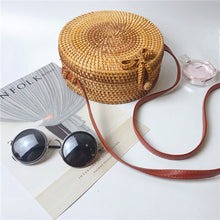 Load image into Gallery viewer, Bow Buckle Retro Straw Bag